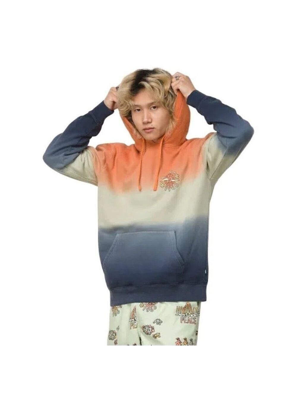 VANS Men's PEACE OF MIND Pullover Hoodie
Size small